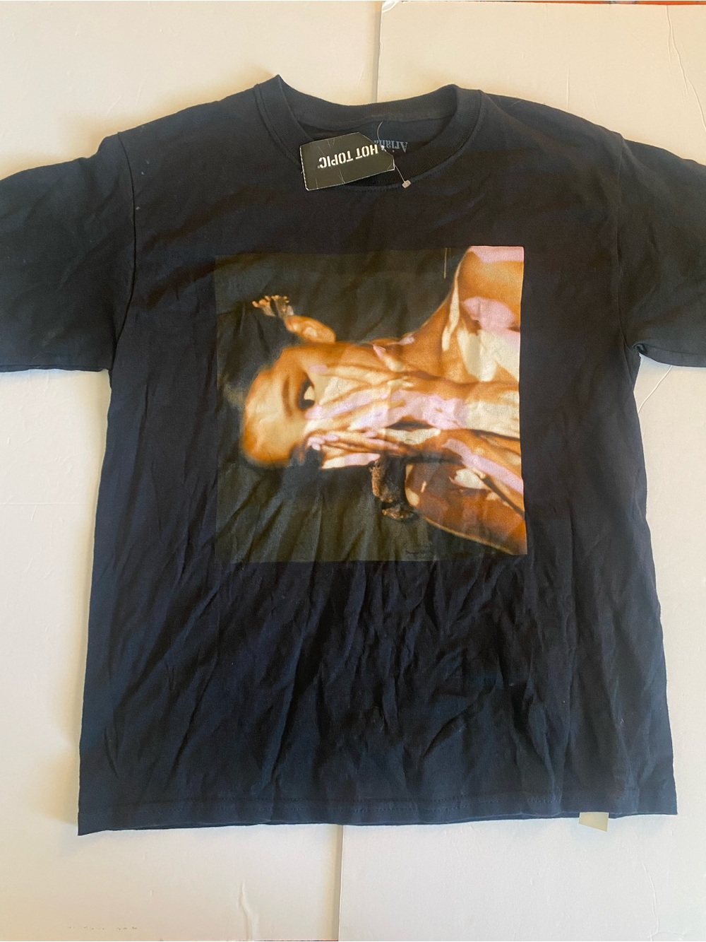 NWT Ariana Grande graphic tee